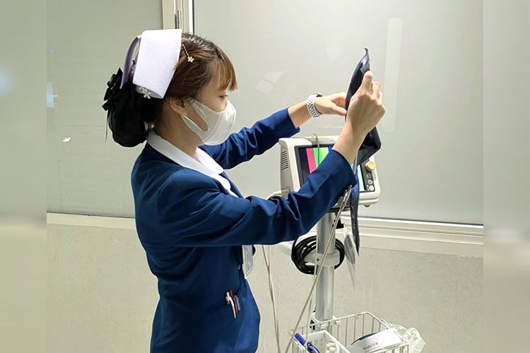 กีตาร์-ชลธิตา