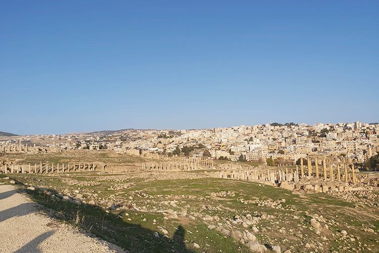 เมืองพันเสา-เจอราช