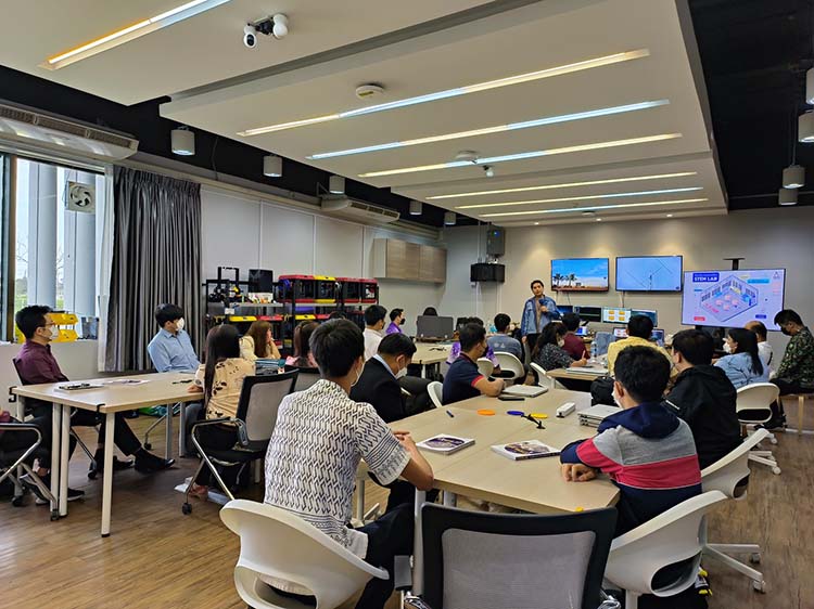 กทปส. พาเปิดห้องเรียน “สะเต็มแล็บแอดวานซ์” พัฒนาทักษะเด็กเล็กสู่นวัตกร