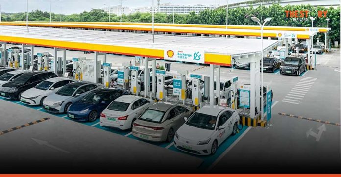 Shell opens its largest EV charging station in China