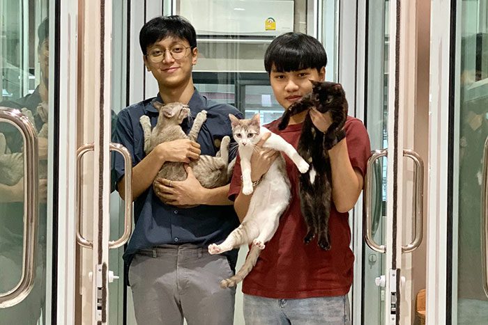 ภูริ์ บัณฑิตกุล และ น้องชาย (ภาม บัณฑิตกุล) 