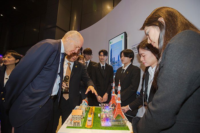 ซิกเว่ เบรกเก้ ประธานคณะผู้บริหารกลุ่ม บมจ.ทรู คอร์ปอเรชั่น