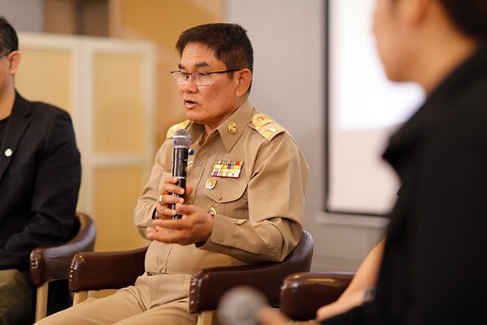 ว่าที่ร้อยตรีรวยรุ่ง ใครบุตร รองผู้ว่าราชการจังหวัดนครพนม