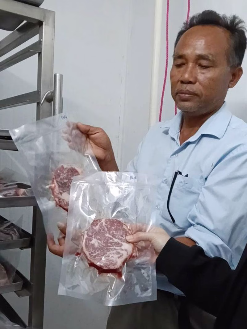 สว่าง สุขแสง เครือข่ายวิสาหกิจชุมชนในพื้นที่อำเภอปทุมรัตต์